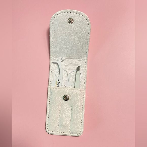 NEW! 3pcs Eyelash tool set - Tweezer, Scissors & Eyelash applicator tool. - Picture 2 of 5